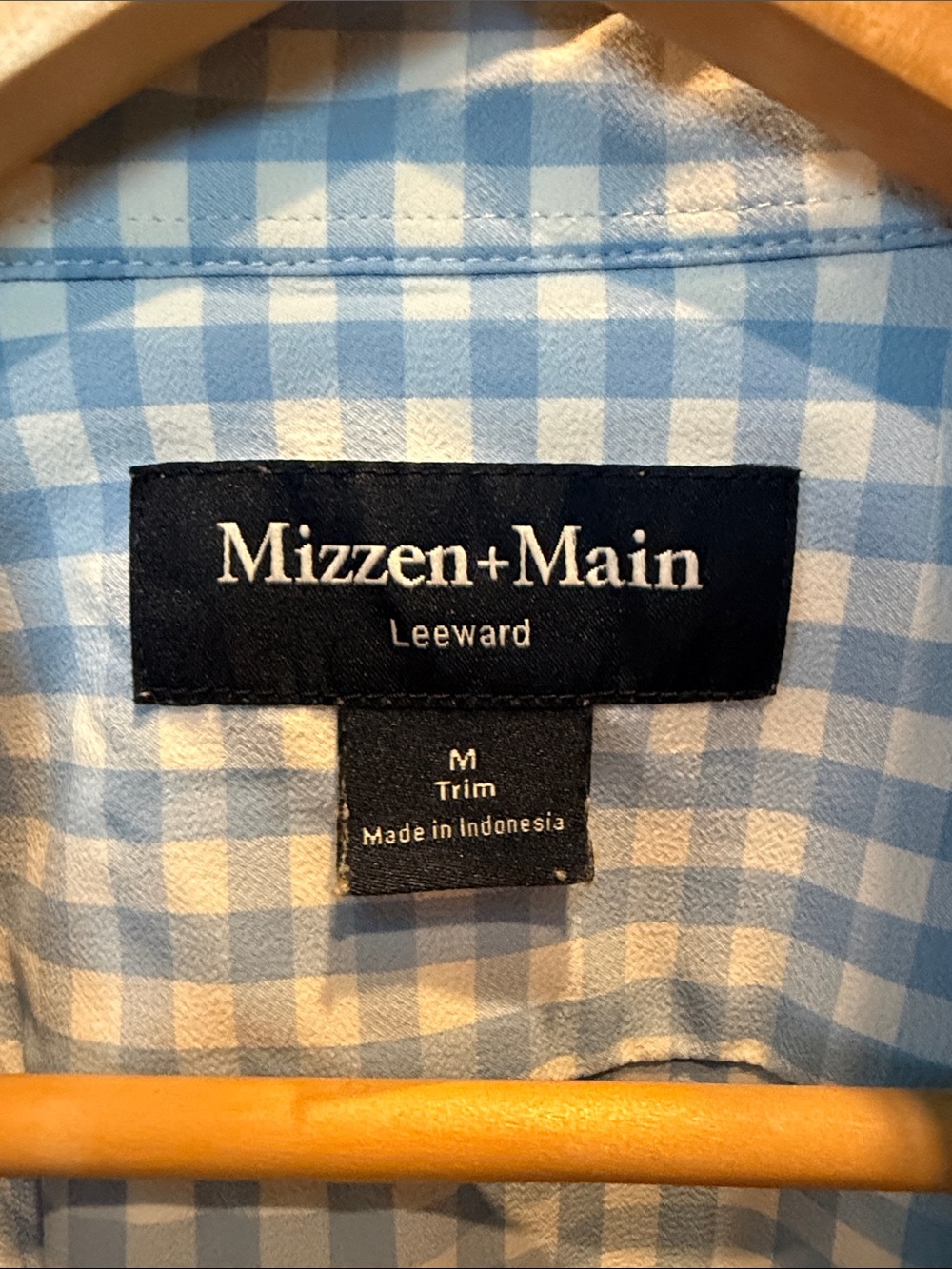 Men’s blue checkered dress shirt
Slim fit
Size M - Picture 2 of 2
